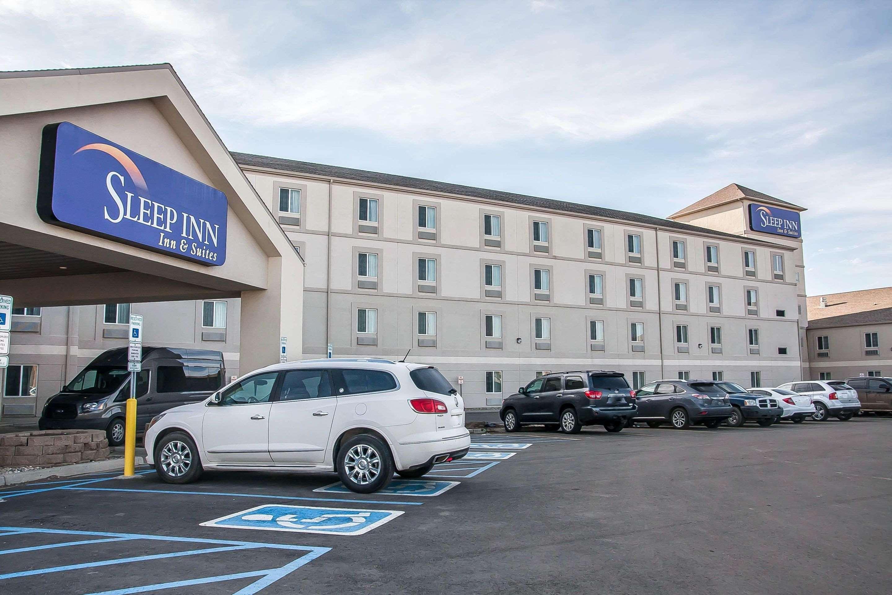 Sleep Inn & Suites Conference Center And Water Park Minot Dış mekan fotoğraf